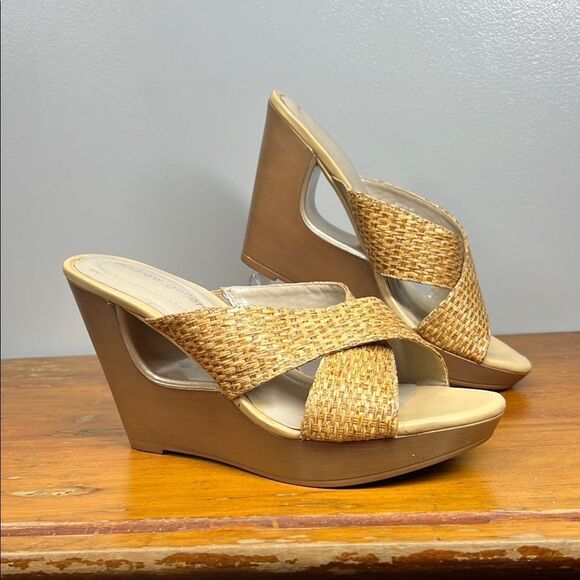 Andrew Geller Tan Wedge Sandals with Basketweave Design - Picture 1 of 10